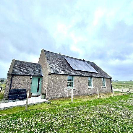 Modern Refurbished Church Nr Butt Of Lewis Beaches Port of Ness Екстериор снимка